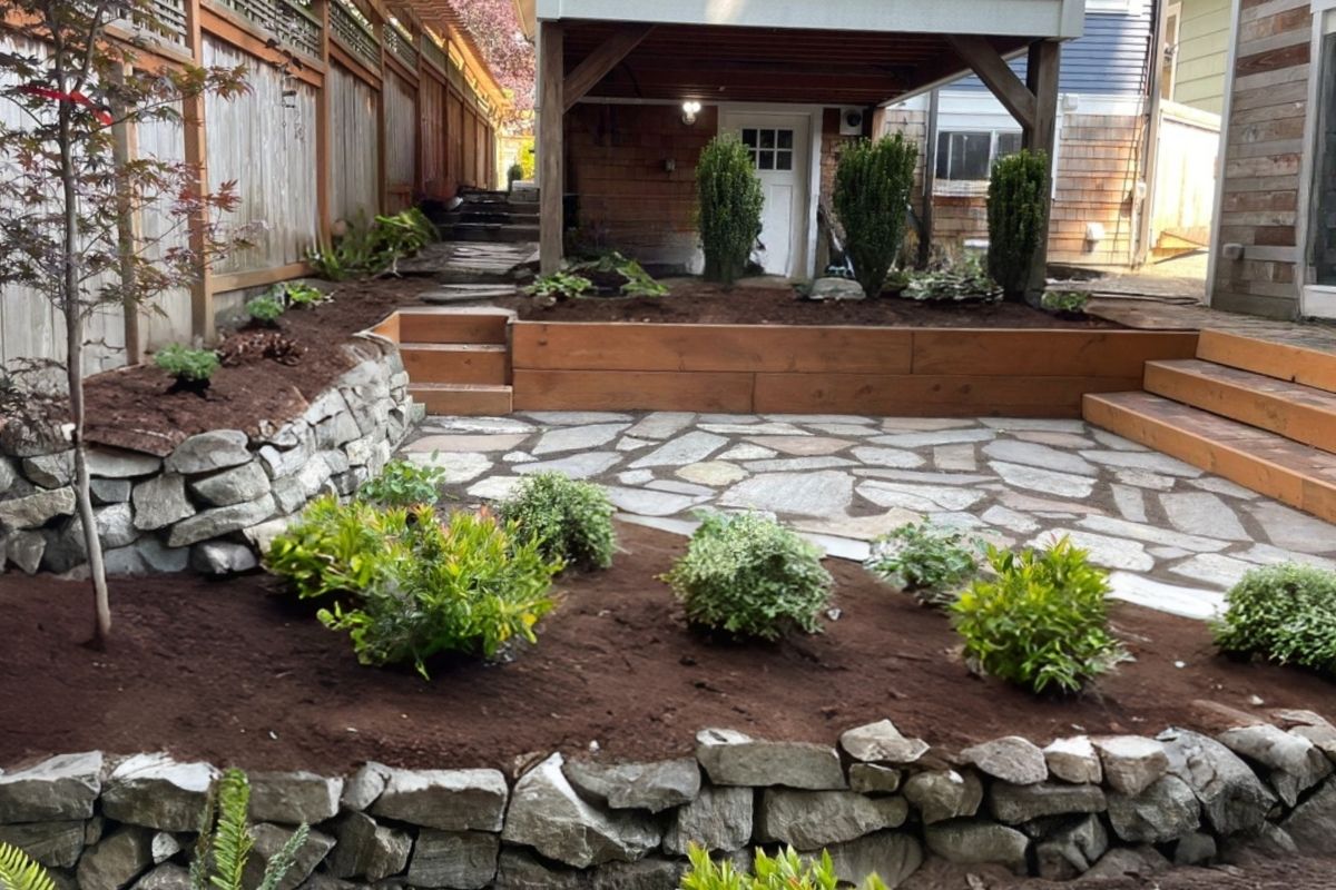 Small yard landscape design